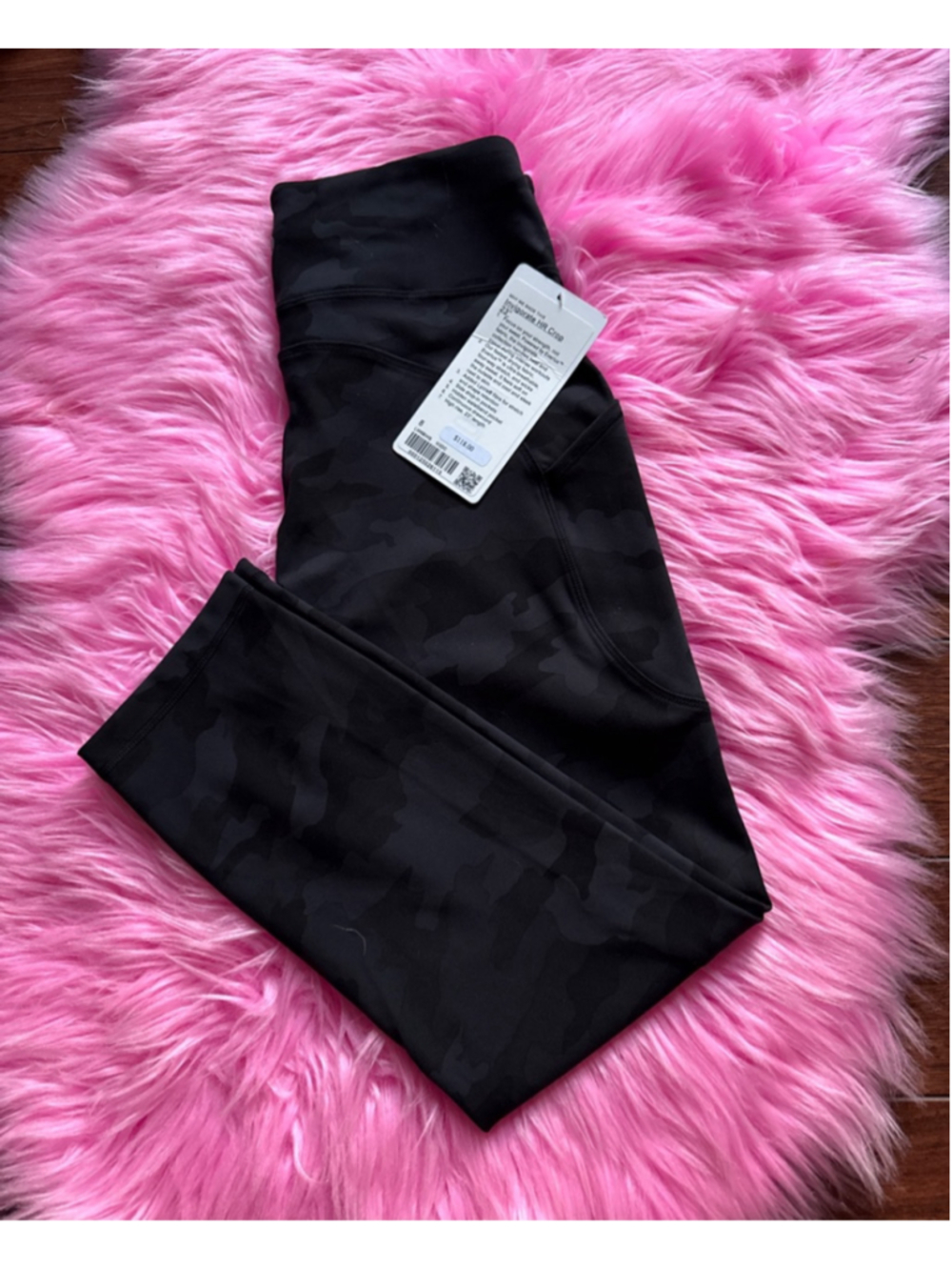 Size 8 invigorate tight 23” heritage black camo NWT